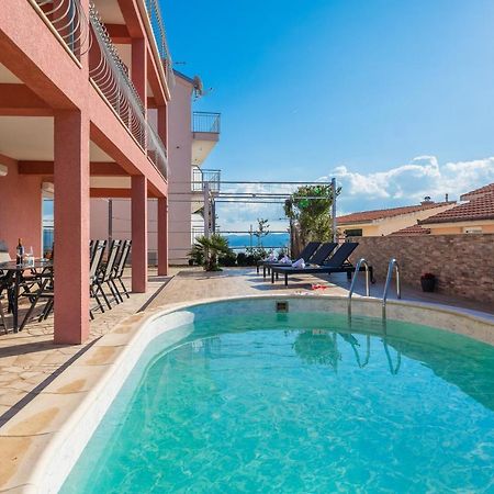 Solaris Holiday Home - Private Pool Stanici Экстерьер фото