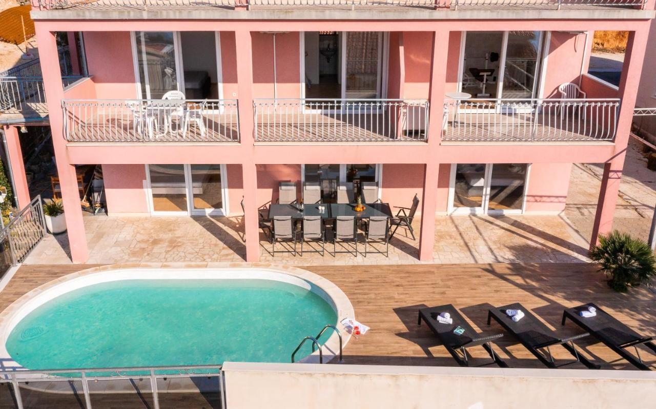 Solaris Holiday Home - Private Pool Stanici Экстерьер фото